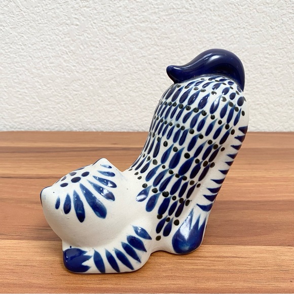 Tonala Mexican Art Pottery Gray/Blue Stretching Cat Ceramic 5” Figurine - Picture 9 of 13